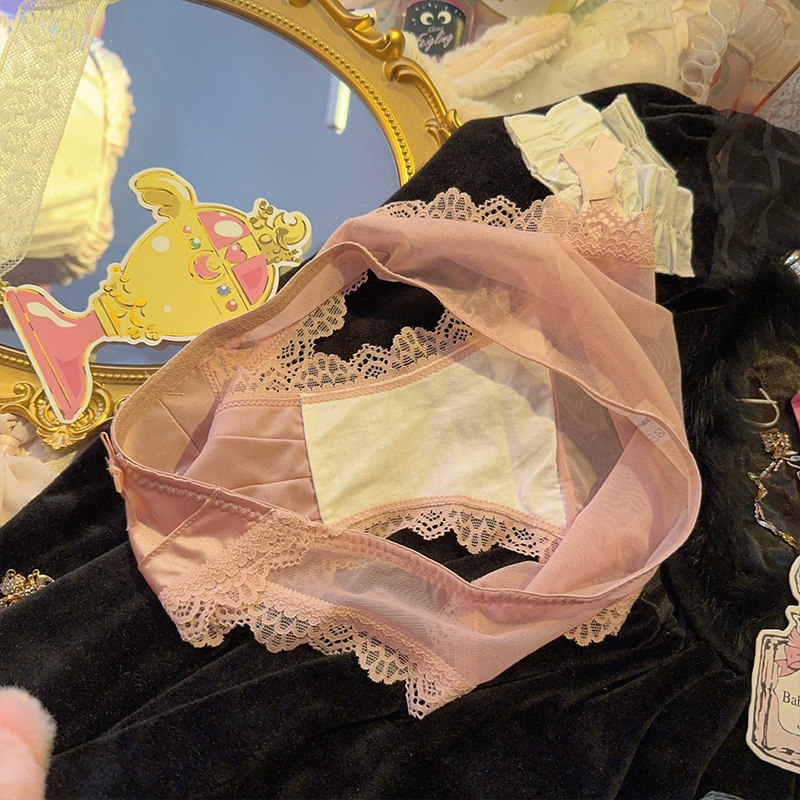 法式绸缎面高开叉蕾丝边网纱拼接性感纯欲内裤女士三角裤2024爆款,淘宝优惠券,粉丝福利购,淘宝优惠卷