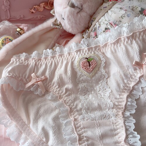 日系洛丽塔可爱甜美粉白草莓蕾丝边纯棉内裤女2025新款女生三角裤 - 图1