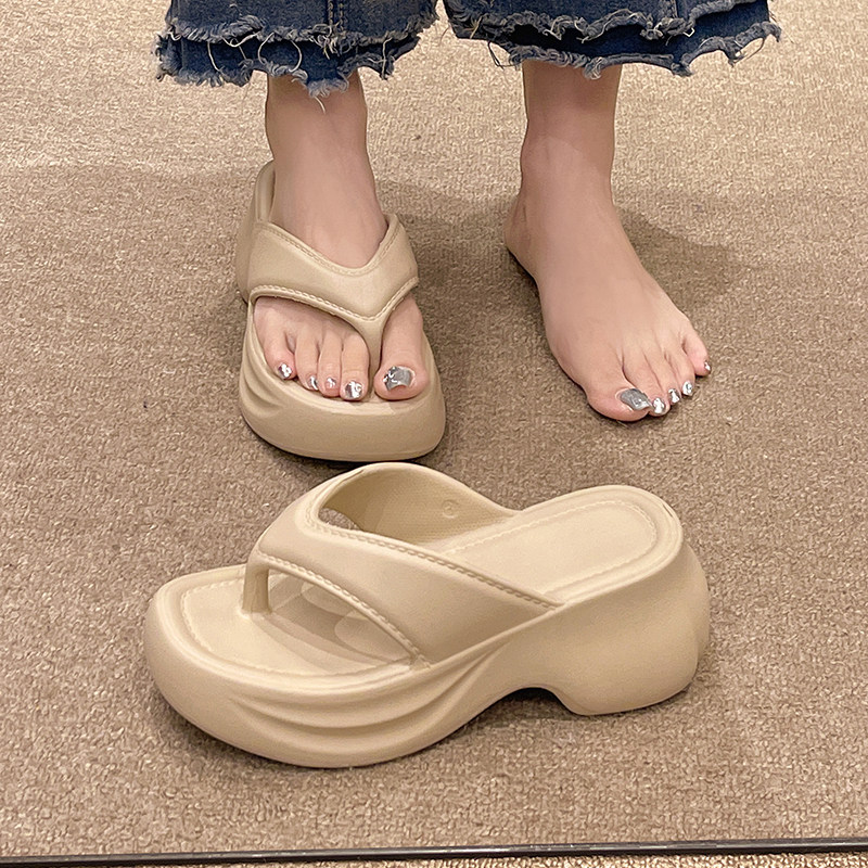 新款夹脚人字拖鞋女防滑时尚舒适厚底踩屎感增高沙滩凉拖百搭外穿