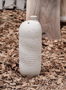 侘寂风陶瓷假山雕塑摆件纯铜金属圆盘收纳盘样板房间软装陈列摆设