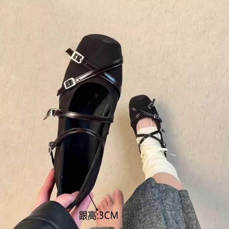 法式交叉扣带浅口玛丽珍女鞋2026年新款设计感时髦运动芭蕾单鞋,淘宝优惠券,粉丝福利购,淘宝优惠卷
