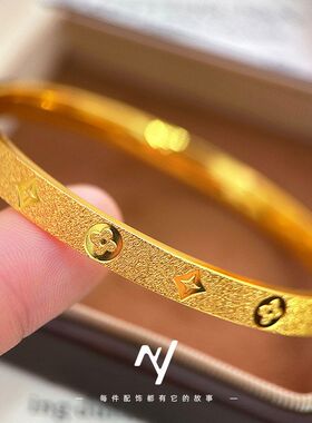 妮优24k真金电镀沙金CNC老钱风四叶草老花手镯戒指女送礼批发