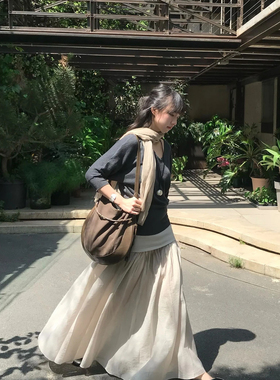 浅卡色肌理棉麻围巾女春秋薄款简约日系温柔长款百搭透气流苏披肩