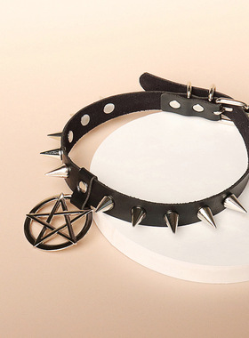 男M皮革铆钉带牵引链项圈