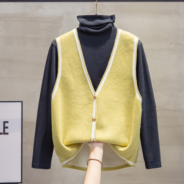 Color blocking V-neck knitted cardigan vest for women in spring and autumn 2024, new loose vest for outerwear sweaters, shoulder style