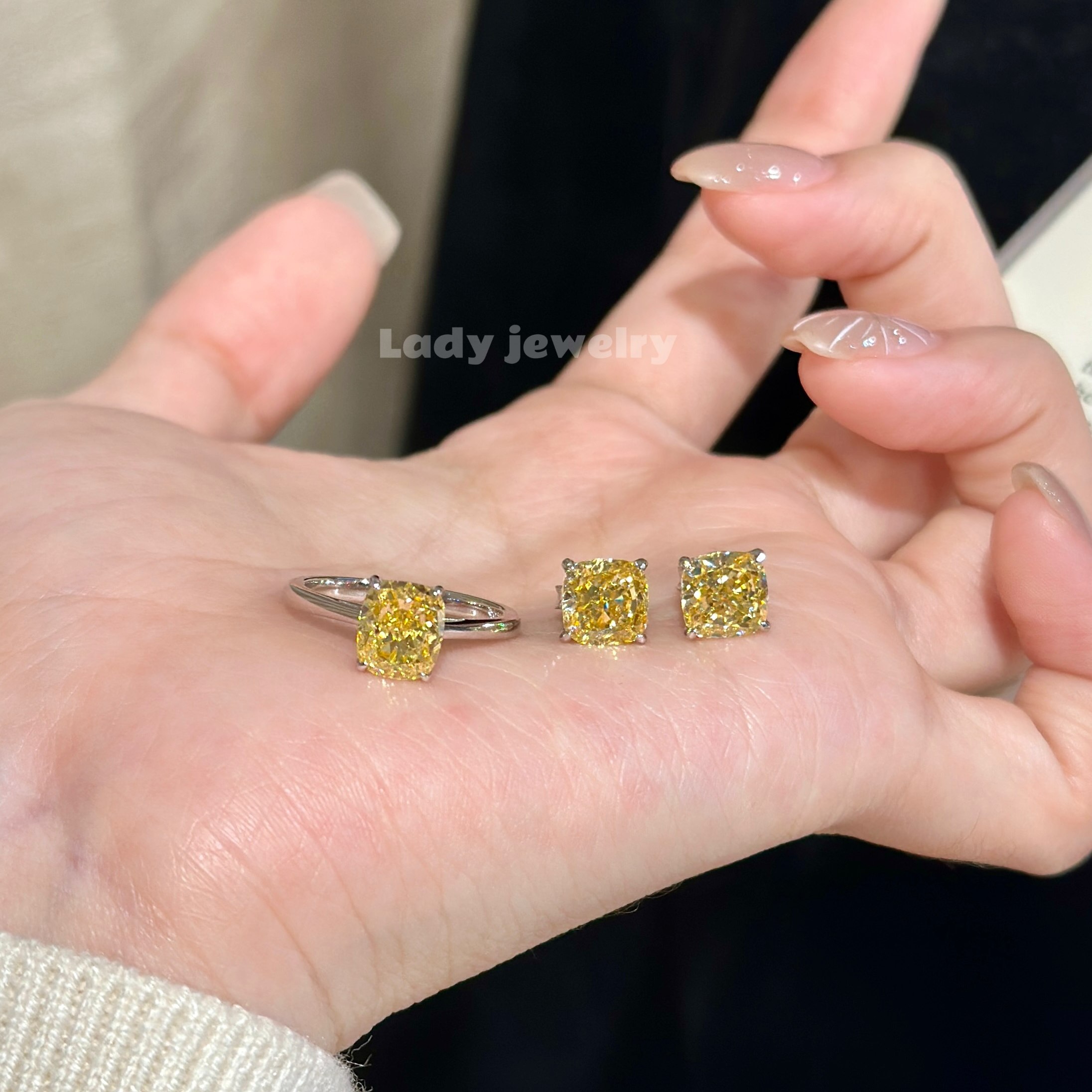 蕾迪【小枕头】公主切s925银镀真金1.5卡简约百搭黄钻首饰套装,淘宝优惠券,粉丝福利购,淘宝优惠卷