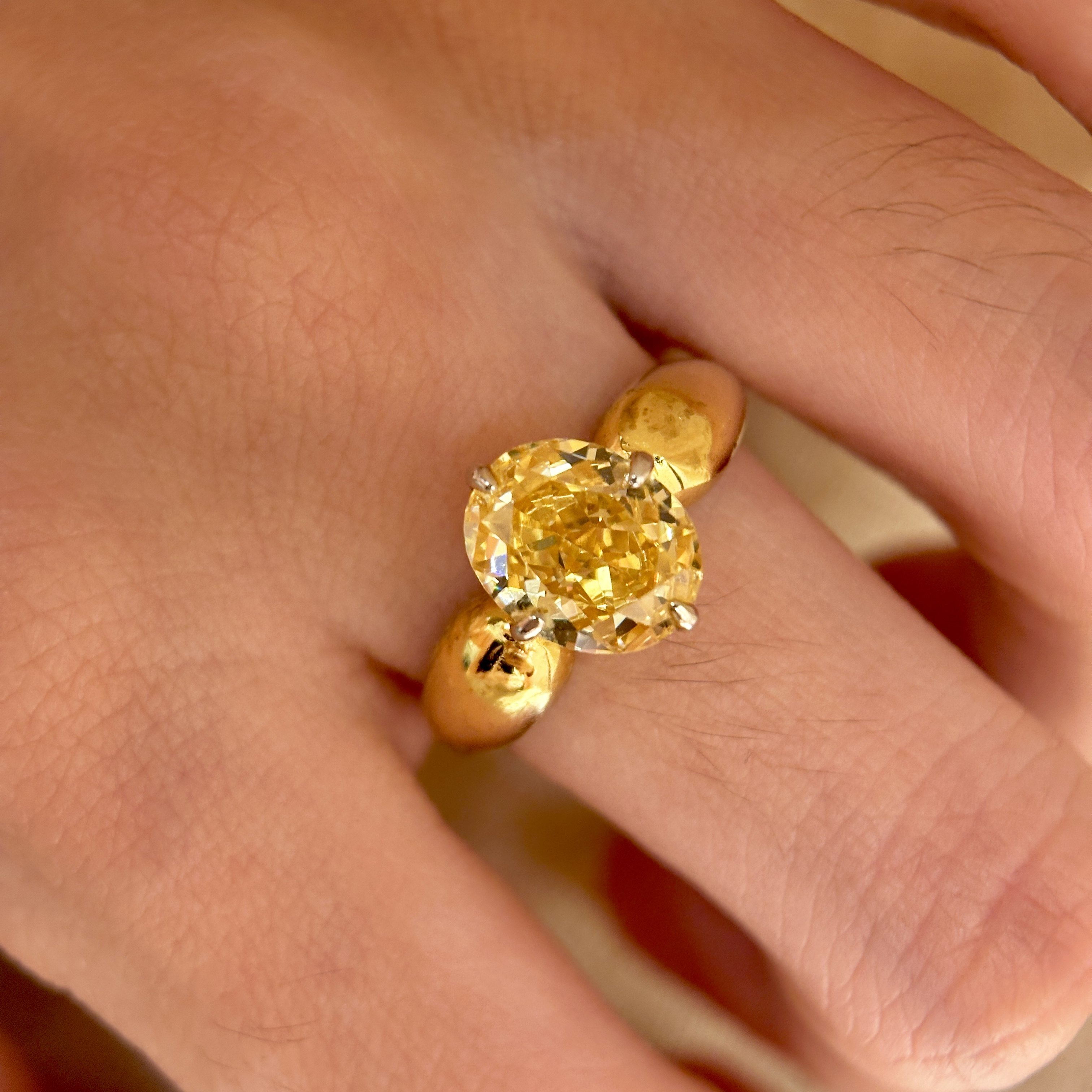 蕾迪「胖嘟嘟鸽子蛋」艳彩黄亮眼吸睛 | s925银镀真金3克拉戒指女,淘宝优惠券,粉丝福利购,淘宝优惠卷