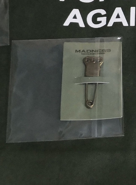 志明原创 余文乐同款日潮666胸针别针徽章 madness潮流日系配饰