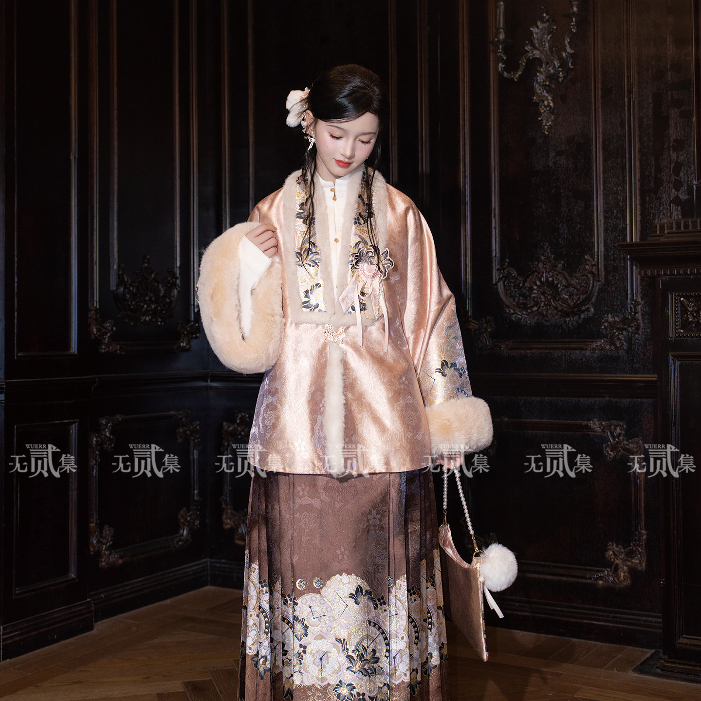 无贰集【 南楼初雪】明制合领袄汉洋折衷马面裙国风秋冬汉服套装,淘宝优惠券,粉丝福利购,淘宝优惠卷