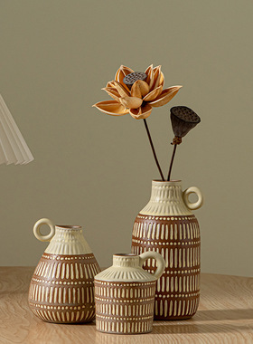 北欧波西米亚风格手绘带耳朵陶瓷花瓶摆件桌面家居装饰品创意手绘