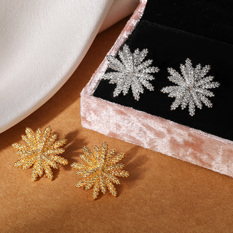 FRENCH耳饰女法式小众独特耳环2025新款高级感轻奢爆款适合夏天的,淘宝优惠券,粉丝福利购,淘宝优惠卷