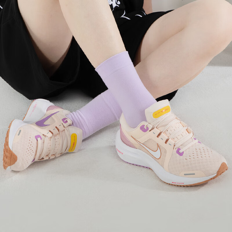 Nike耐克女鞋AIRZOOM缓震透气健身训练运动跑步鞋DA7698-800 - 图1