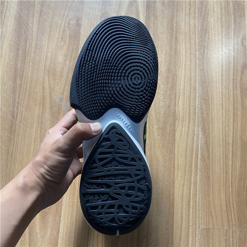 NIKE ZOOM FREAK 2 字母哥2代篮球鞋 CN8575-002 CK5825-006-100 - 图2
