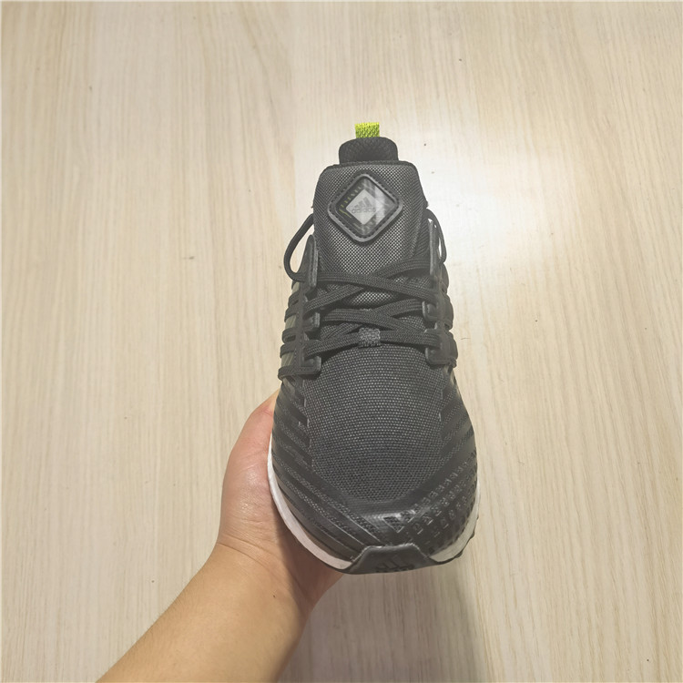 阿迪达斯 Adidas ULTRABOOST DNA男子透气舒适运动跑步鞋 GX3574 - 图0