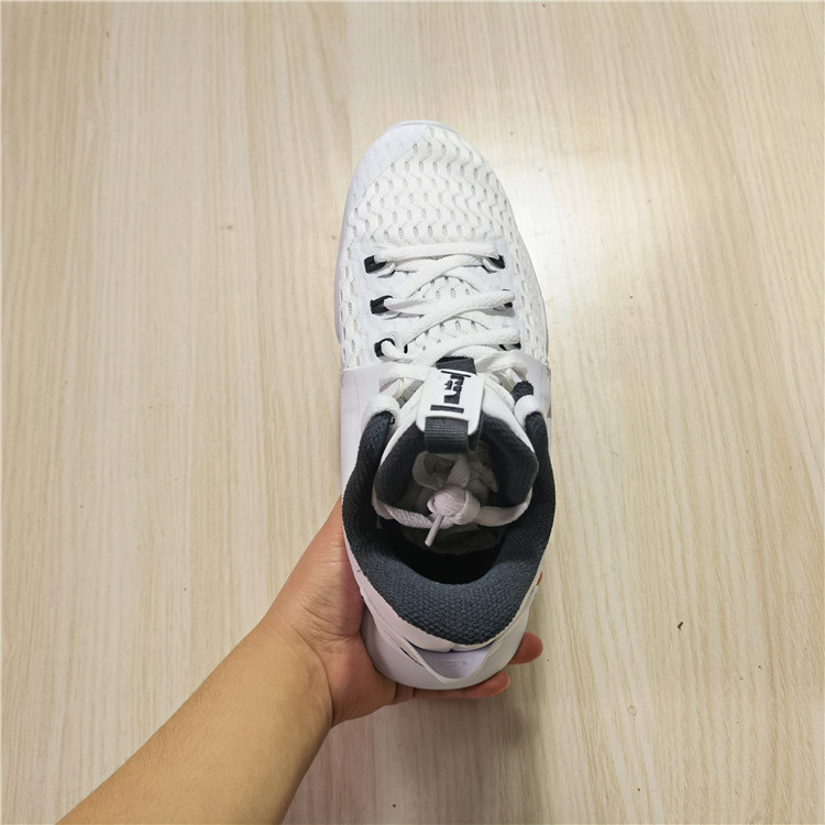 Nike/耐克LEBRON WITNESS V EP 詹姆斯运动篮球鞋 CQ9381-101-004 - 图1