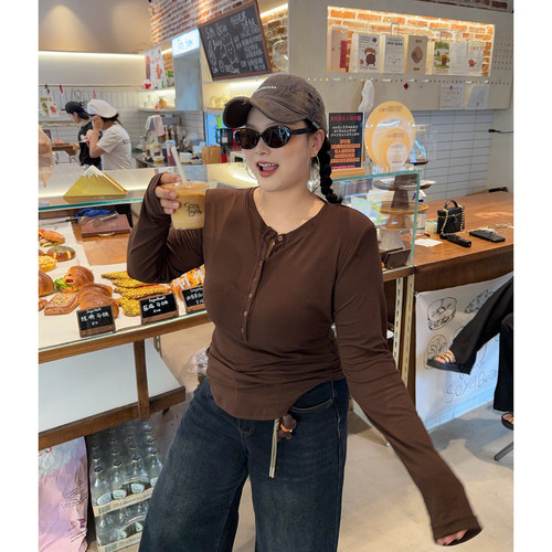 阿周家大码微胖【wan能舒适区】内里抓绒一排扣显腰细打底衫女冬 - 图3