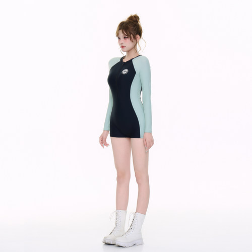 新款2026泳衣女连体平角裤显瘦遮肚运动游泳专用保守防晒温泉泳装 - 图0