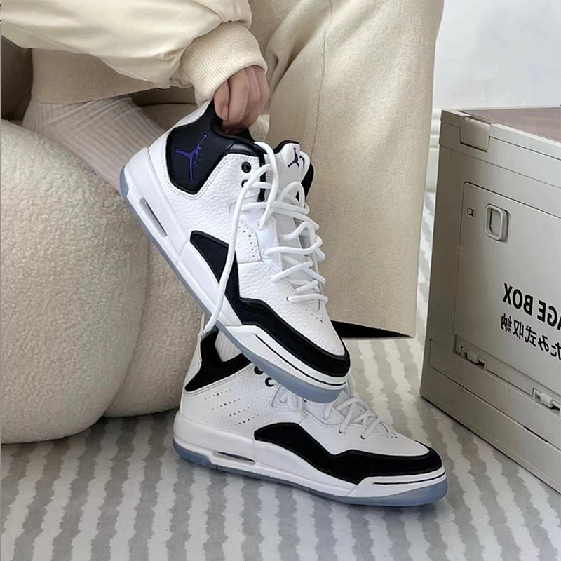 Jordan Courtside 23 GS 白黑灰色中帮复古篮球鞋 AR1002-104-002 - 图1