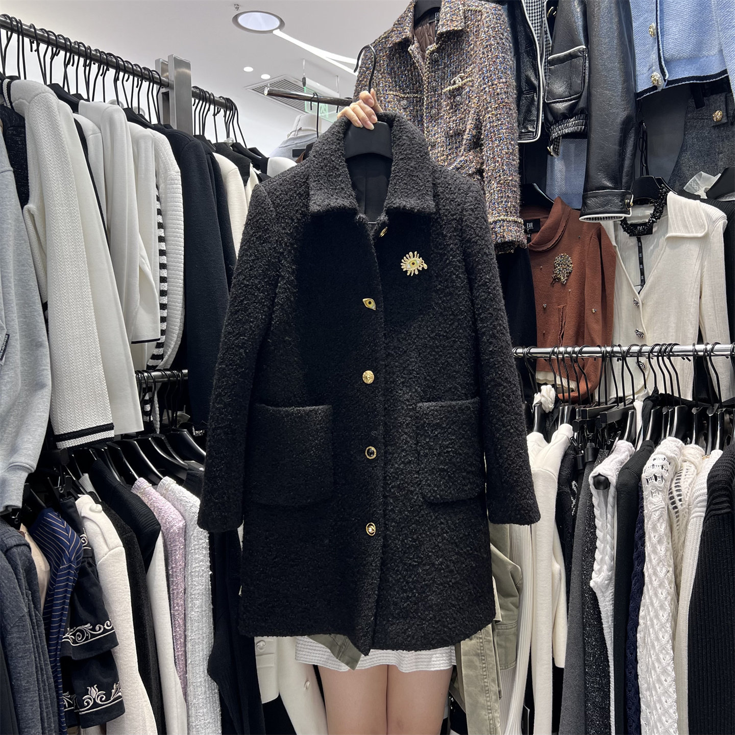 2025冬季新款毛呢大衣女韩版翻领单排扣夹棉加厚百搭中长款外套潮,淘宝优惠券,粉丝福利购,淘宝优惠卷