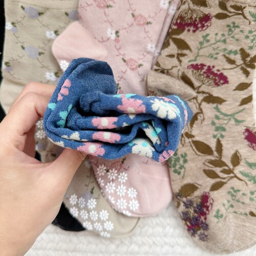 39包邮/日单大牌！复古彩色碎花花朵点胶纯棉中筒袜子棉袜子 - 图2