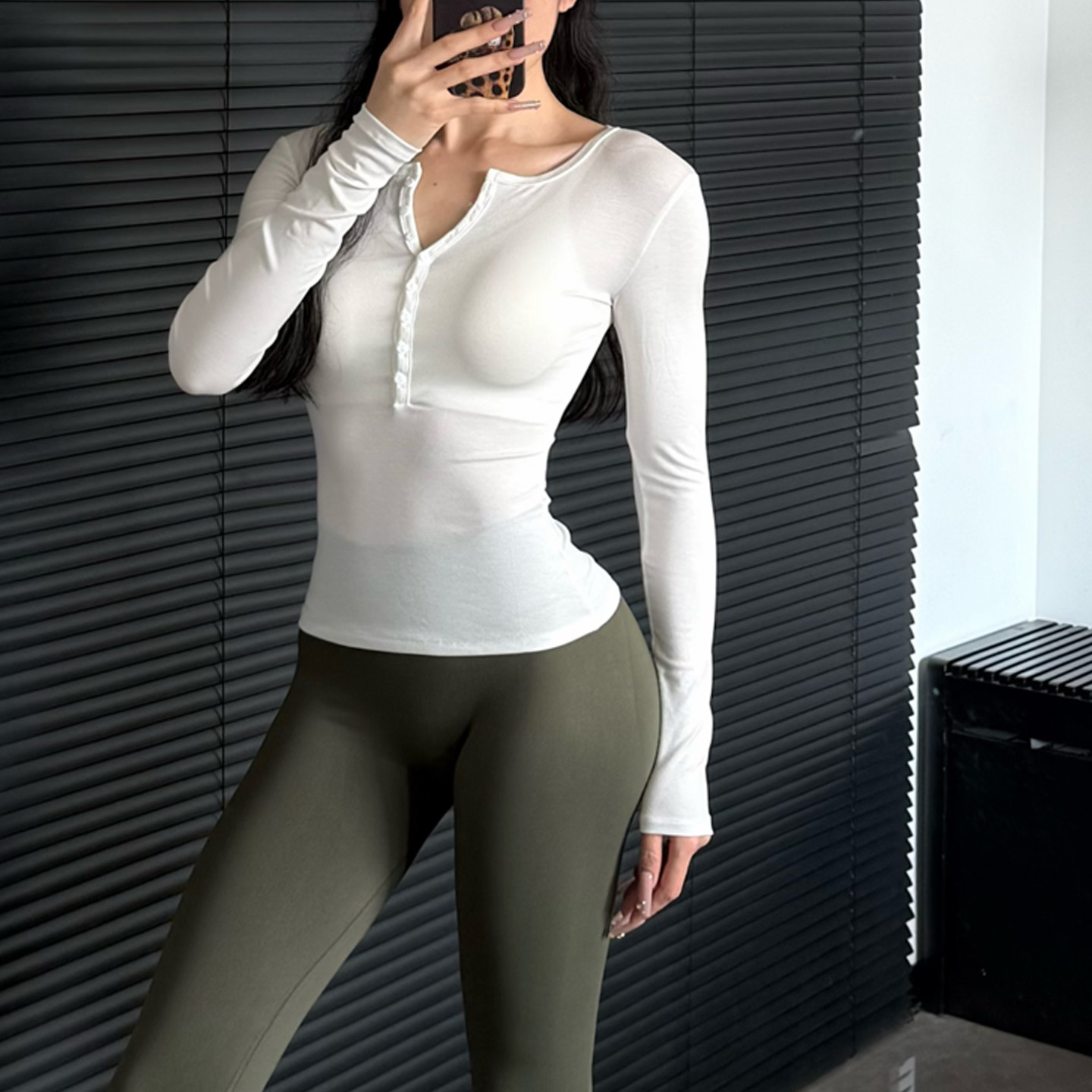 欧美健身运动长袖收腰瑜伽服T恤跑步紧身纽扣上衣辣妹显身材外穿,淘宝优惠券,粉丝福利购,淘宝优惠卷