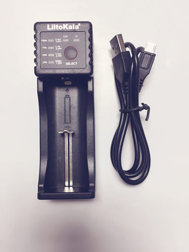lii-100 1.2V/3V/3.7V/3.85V 万能单充 可充磷酸铁锂跟高压电池 - 图1