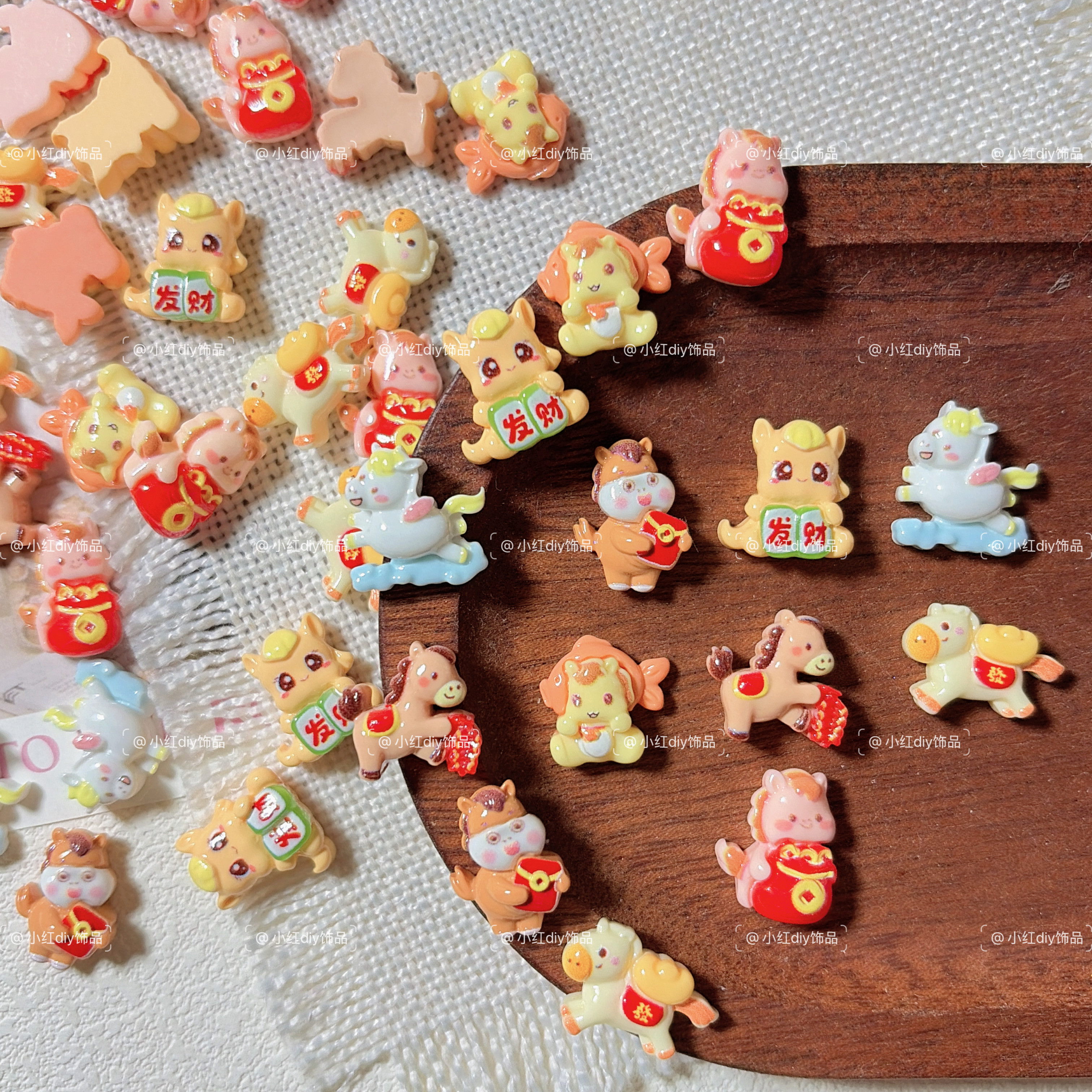 迷你卡通可爱小马新年款diy奶油胶树脂配件装饰发夹材料鞋花扣,淘宝优惠券,粉丝福利购,淘宝优惠卷