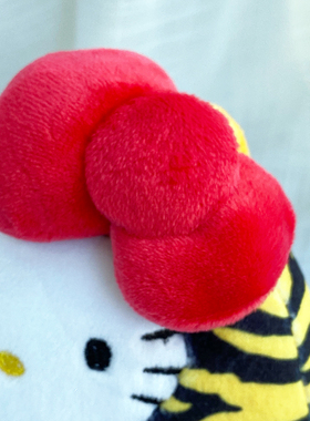 日本进口正版HelloKitty虎年限定钥匙扣包挂件凯蒂猫跨年礼物网红