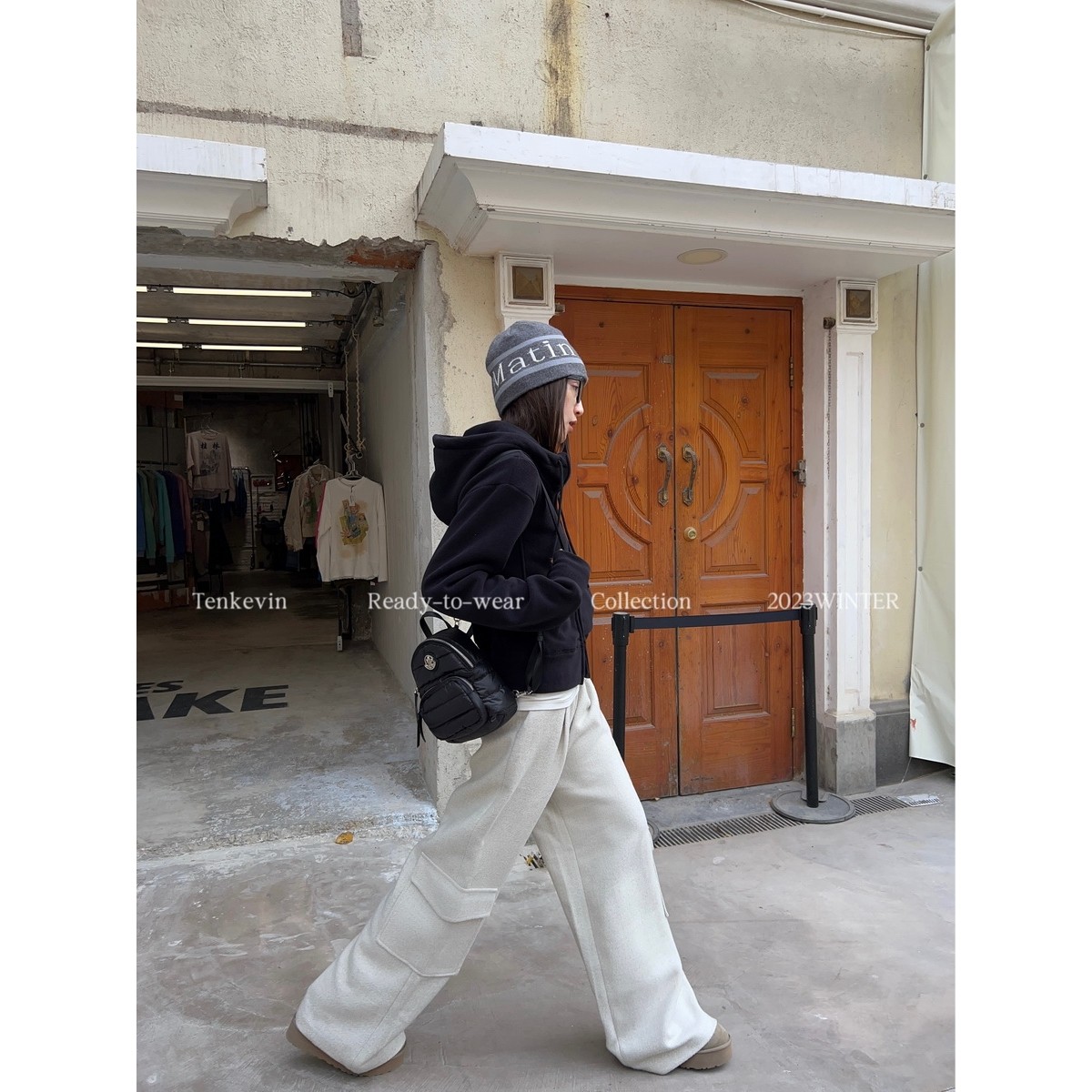 十一石 冬日摩洛哥 黑色双拉链保暖摇粒绒立领连帽卫衣女短外套ll,淘宝优惠券,粉丝福利购,淘宝优惠卷