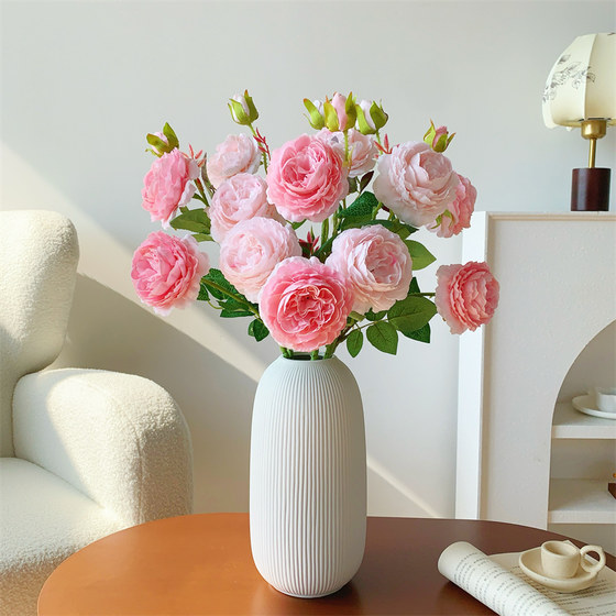 Simulated roses and fake flower bouquet decorations
