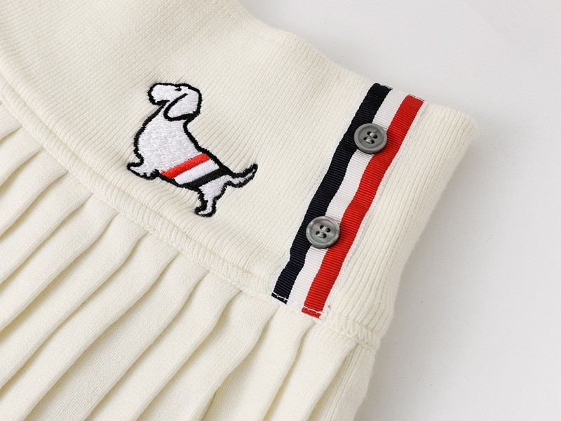 韩版tb小狗刺绣韩版条纹学院风减龄针织百褶裙女半身裙短裙秋冬款,淘宝优惠券,粉丝福利购,淘宝优惠卷