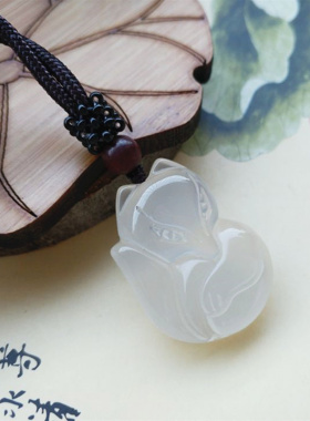 天然冰种玛瑙翡翠带证书玉吊坠