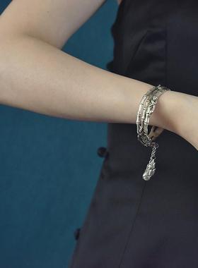 民族风女合金镀银手镯