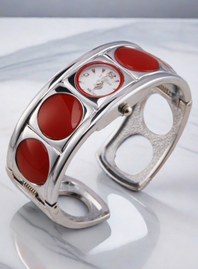 2025新款女生女款表手镯式手表女艺术女式女表高颜值品牌女士