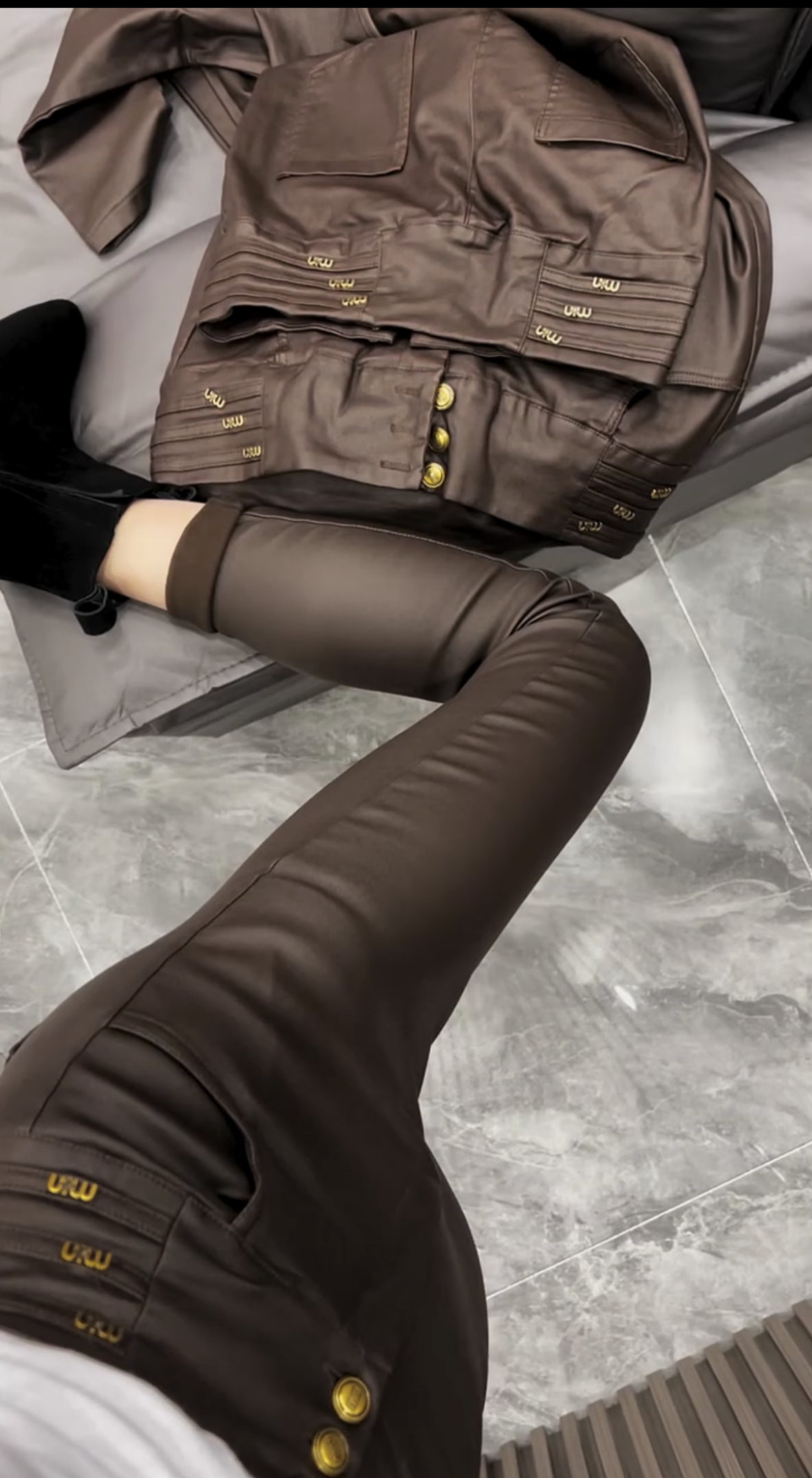 欧货加绒皮裤女秋冬新款磨毛显瘦百搭高腰涂层仿皮裤休闲裤铅笔裤,淘宝优惠券,粉丝福利购,淘宝优惠卷