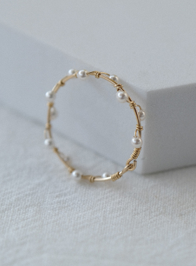 UNELGE女珍珠包金设计感戒指