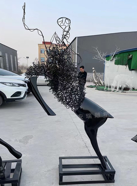 不锈钢抽象小鹿户外公园园林景观摆放金属铁艺艺术几何鹿动物雕塑