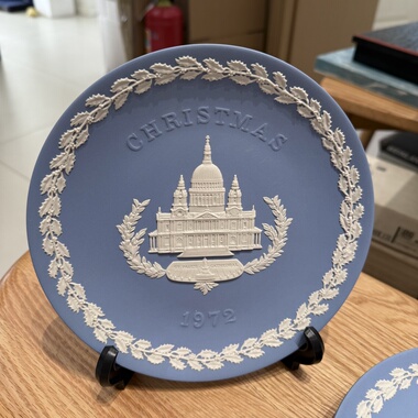 英国wedgwood韦奇伍德玉石浮雕盘人物纪念年份圣诞限定赏盘