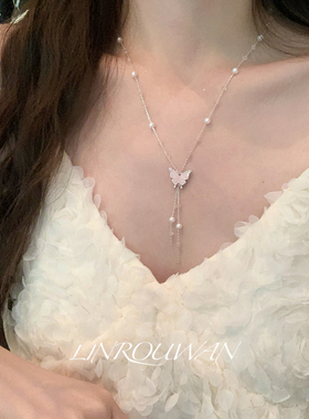 夏日渐变碎冰蓝水晶蝴蝶项链