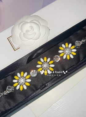 对版彩色亚克力雏菊太阳花朵银色手链百搭气质通勤白领高质感三色
