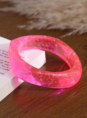 跨境爆款夏日清新冰透细闪手镯不规则方形树脂手环多巴胺时尚手圈