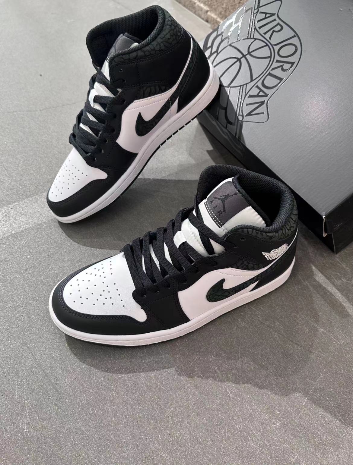 Air Jordan 1 Mid AJ1 黑白 中帮 复古篮球鞋 FB9911-001 - 图0