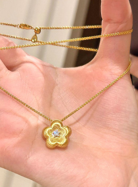 拉丝浪漫梅花项链轻奢贵气