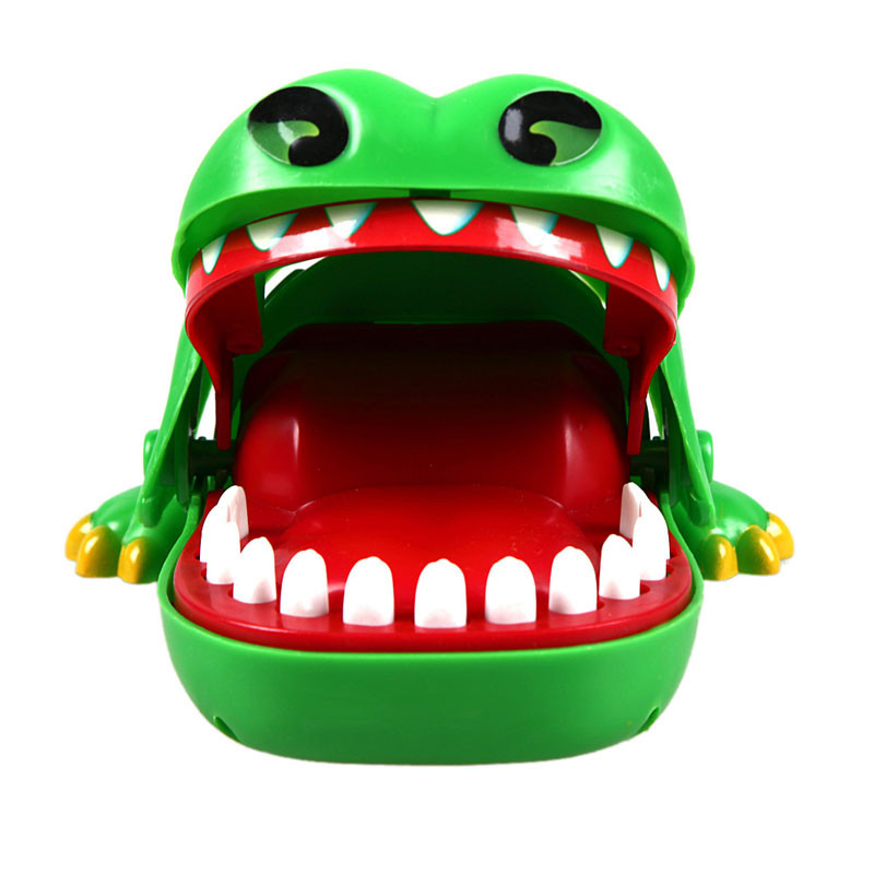 Hot Sell Creative Practical Jokes Mouth Tooth Alligator Hand - 图1