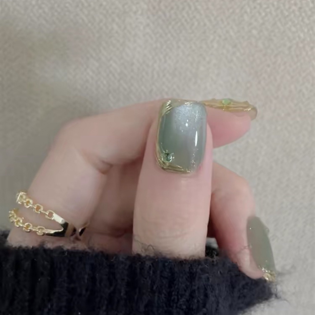 绿色布契拉提葡萄绿钻法式带钻重工显白夏日纯手工光疗穿戴美甲 - 图2