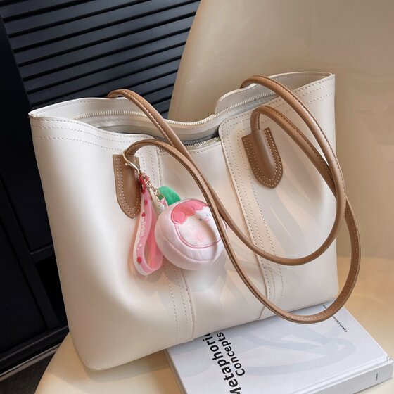 High-end versatile shoulder large bag for women 2026 new trendy fashionable casual simple large-capacity commuter tote bag