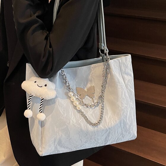 High-end single shoulder large bag women's 2026 new fashion hot style large capacity commuting and versatile work tote bag