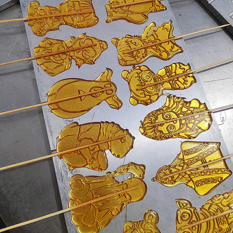 成品手工糖画新品哪吒拉布布麦芽糖糖人儿童大小号棒棒糖批发摆摊,淘宝优惠券,粉丝福利购,淘宝优惠卷