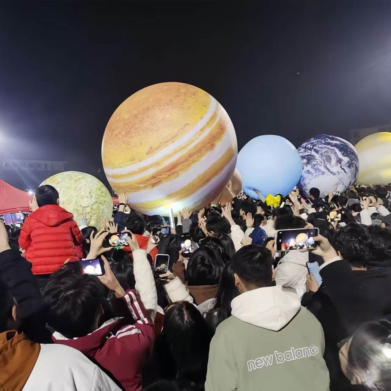 充气球大型气模定制八大行星发光月球模型商场婚礼PVC充气星球,淘宝优惠券,粉丝福利购,淘宝优惠卷