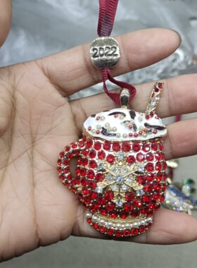 B16  满29元包邮  M打标 满钻挂件